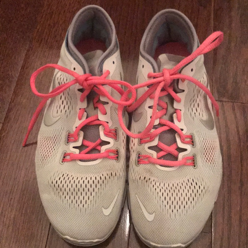Nike free 5.0 sneaker
